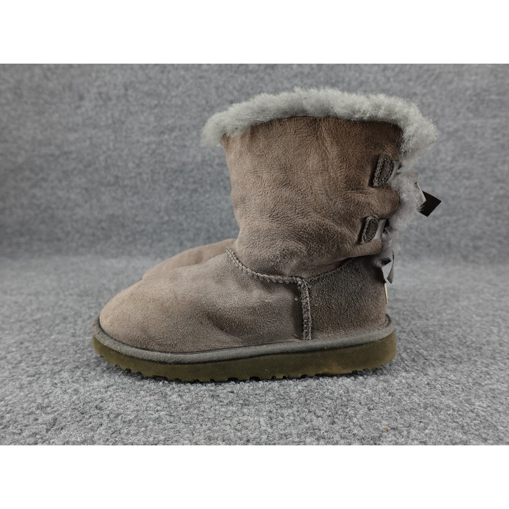 UGG Bailey Bow II Boots Kids Size 4 Grey Suede Sheepskin Lined 3280K